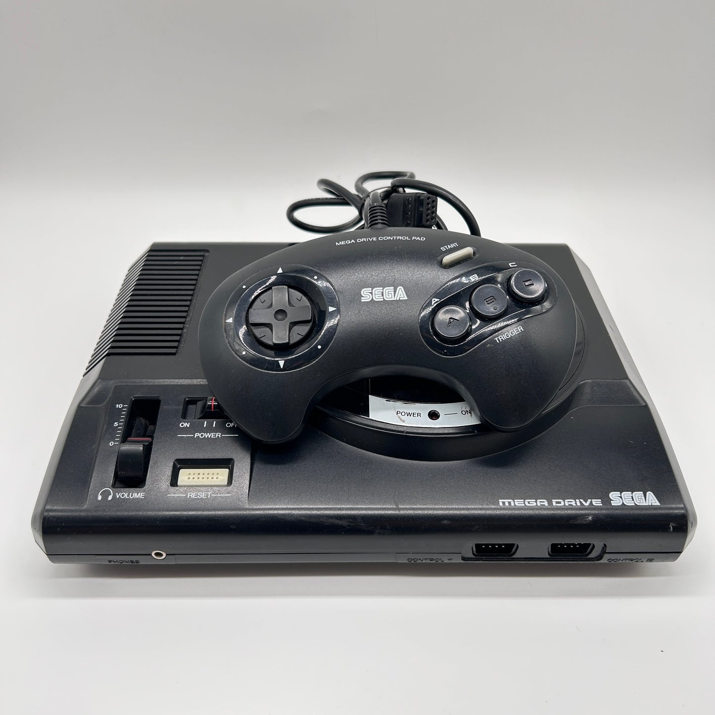 Sega Mega Drive - 16 bit - mit Controller und allen Kabeln - Konsole - #A3-06