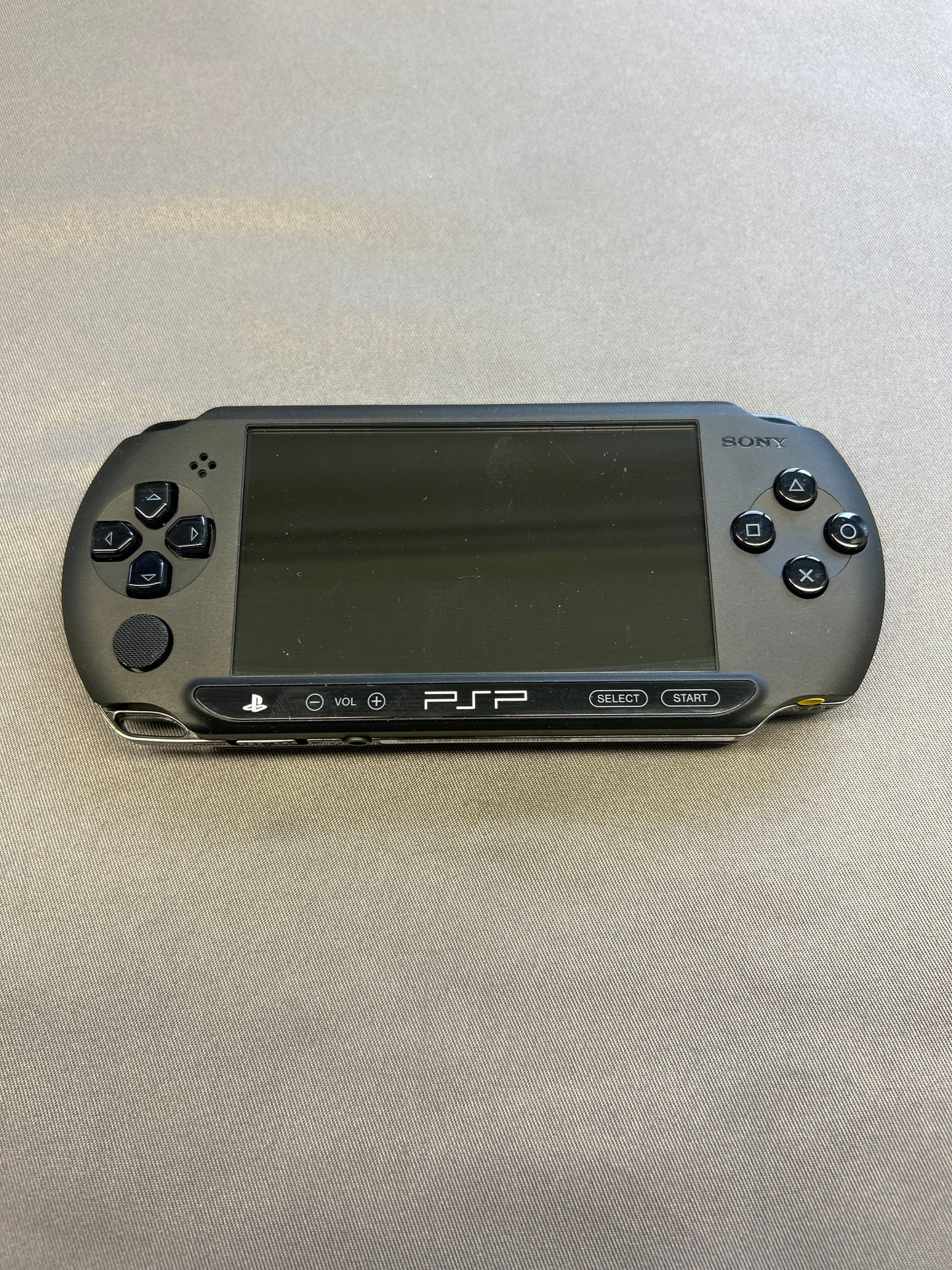 PSP Street E1004 top Zustand Konsole #04