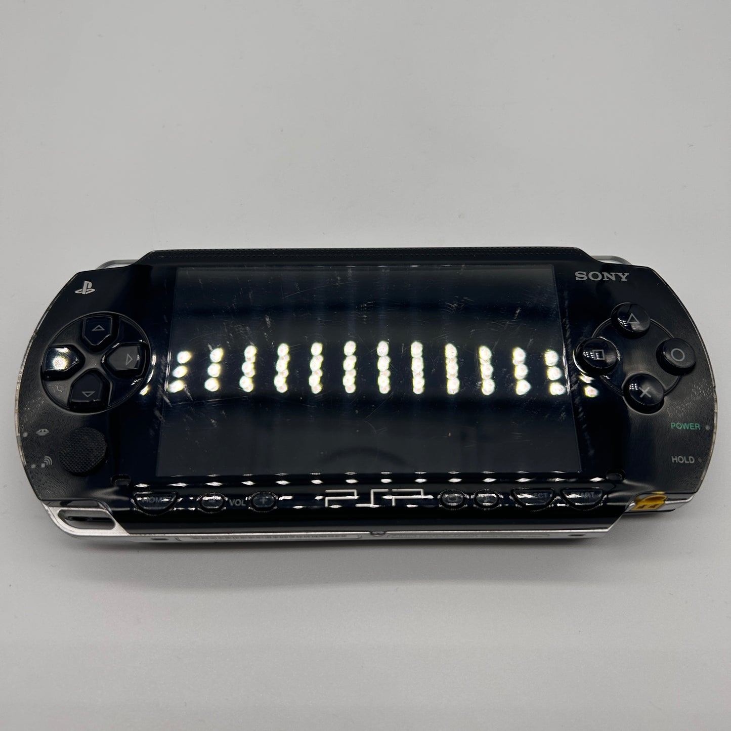 PSP 1004 Konsole schwarz neue Baterrie Stoffetui Ladegerät #04